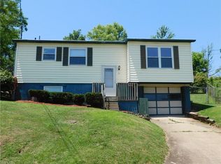 26 Rubles Ct, North Parkersburg, WV 26104