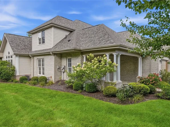 126 Woodlands Trl #126, Gibsonia, PA 15044