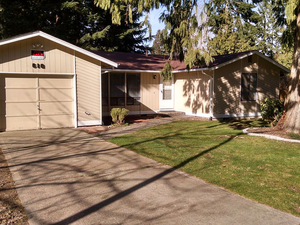 1st image of 610 NW Fairwood Way