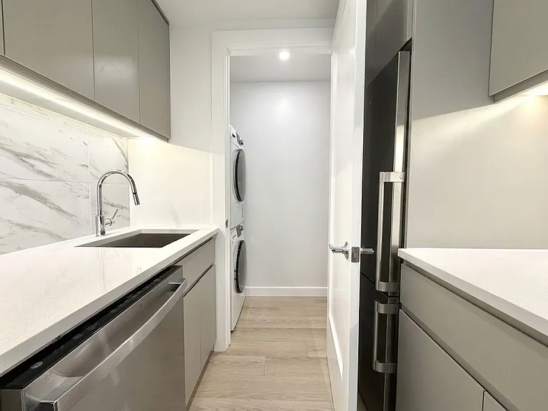 175 W 87th St #14F — Photo 4