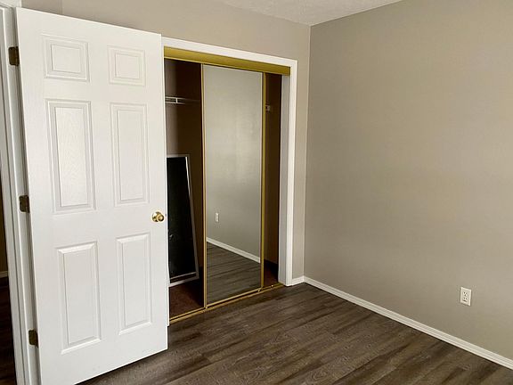 5th image of 1032 W Butterfield Dr