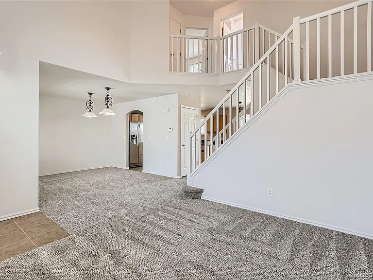 11640 Elizabeth Pl — Photo 2