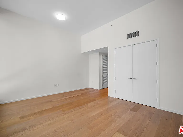 877 Francisco St #925 — Photo 10