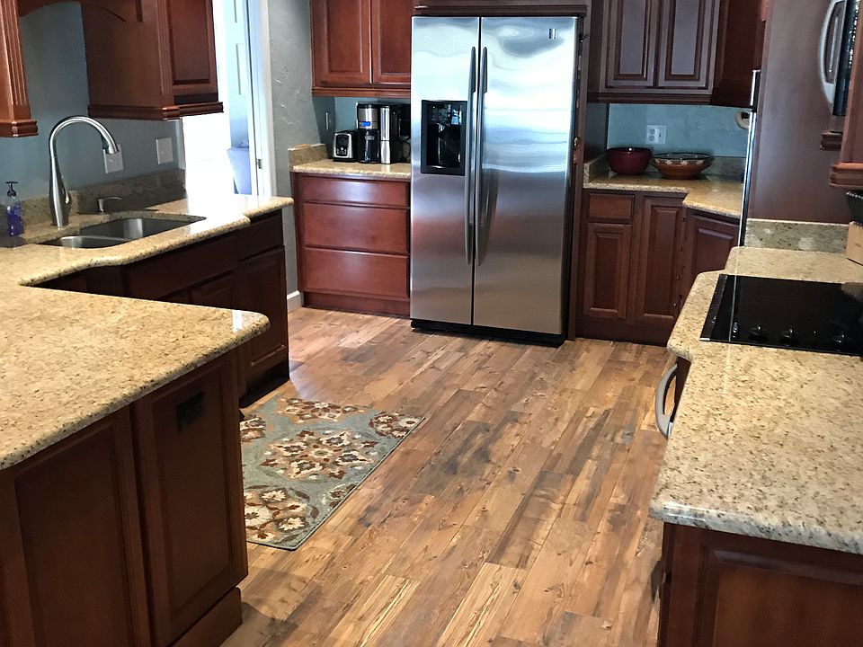 1st image of 901 Kim Ct