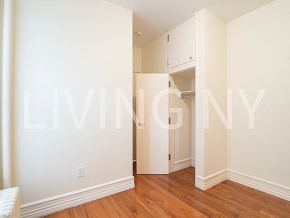 3rd image of 10 W 103rd St #Cc1