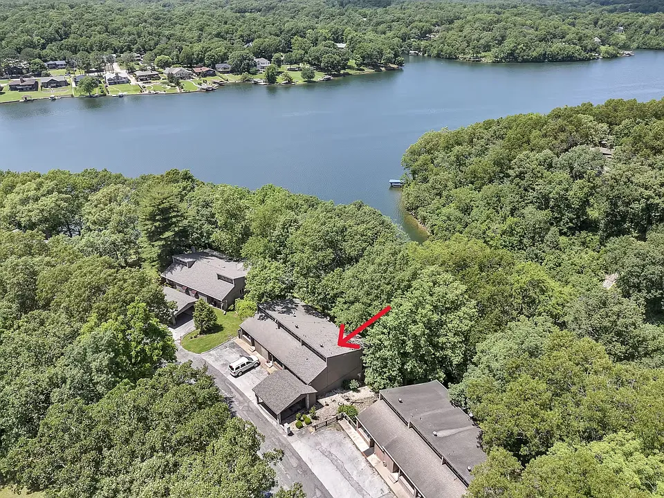 61 Davis Cir