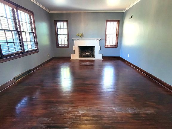 3rd image of 5802 Kingman Ave