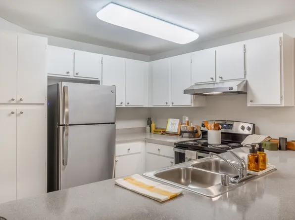 Glen Park At West Campus