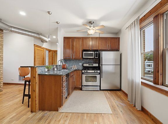 5th image of 4104 N Mozart St APT 2W
