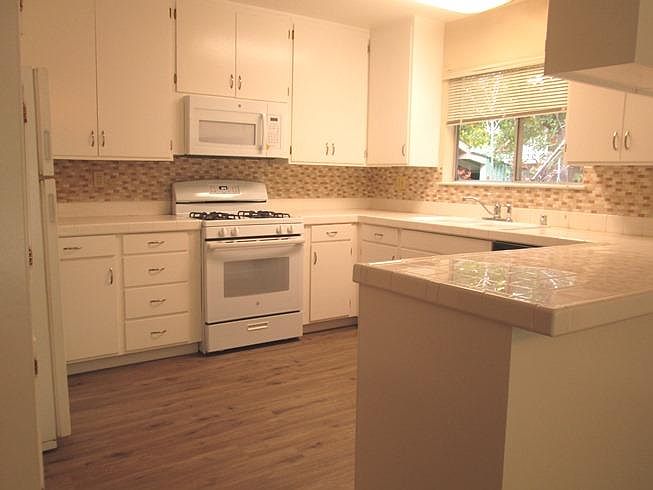 1st image of 1419 Pointe Claire Ct