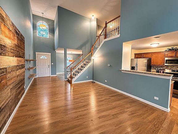 5th image of 2562 Heritage Ct