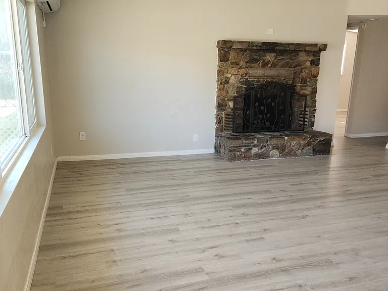 2909 Claire St #A — Photo 9