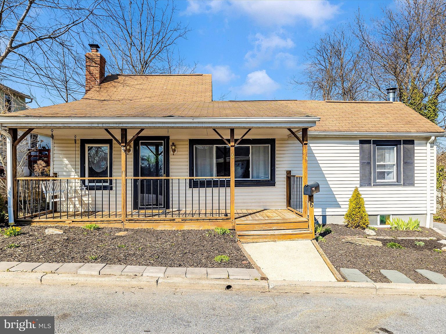 16 E H St, Brunswick, MD 21716 | Zillow