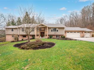 17 Ridgewood Dr, Mc Donald, PA