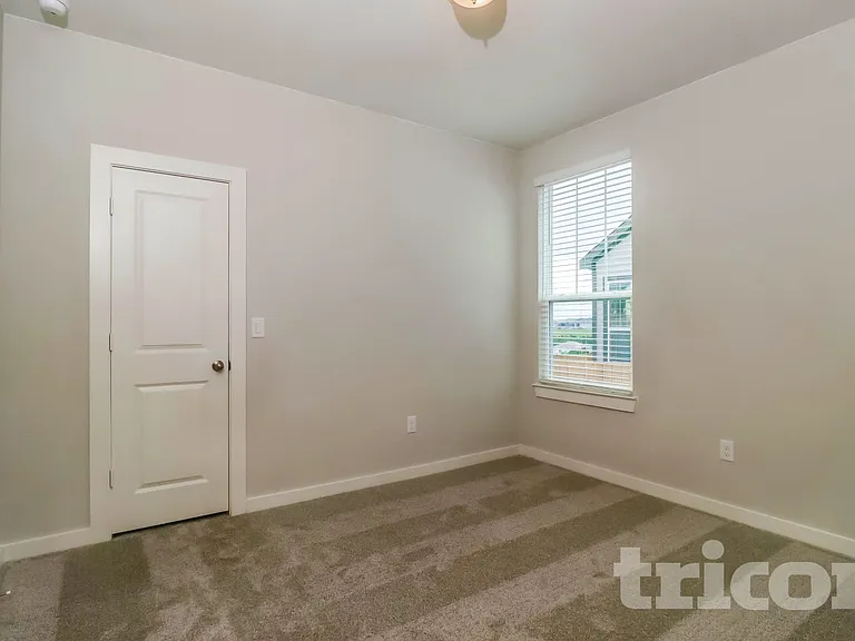 1709 Palo Verde Way — Photo 10