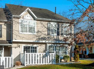 704 Tanglewood Dr, Sicklerville, NJ 08081