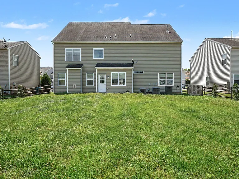 8312 Compton Acres Ln — Photo 33