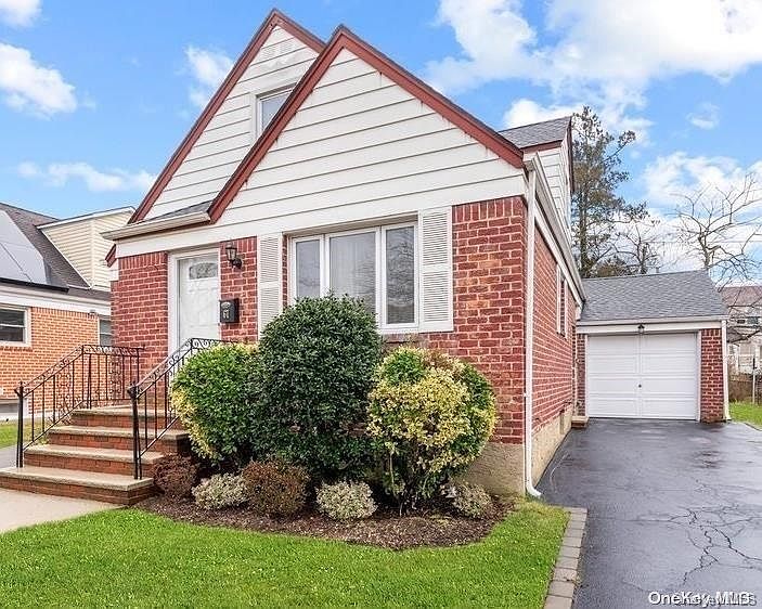 1st image of 67 Village Avenue