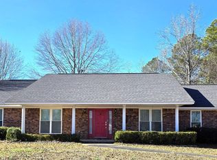 3 Hampton Pl, Pine Bluff, AR 71603