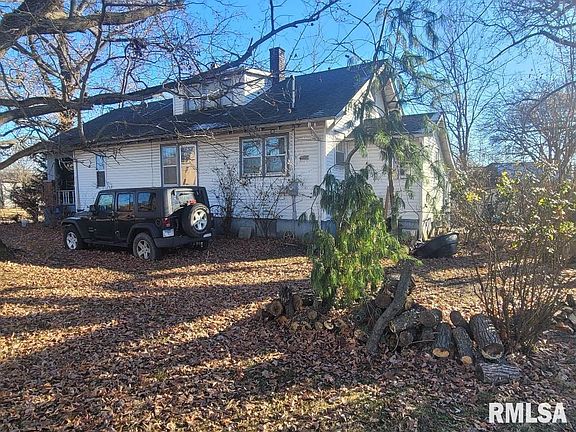5th image of 511 SE 4th St