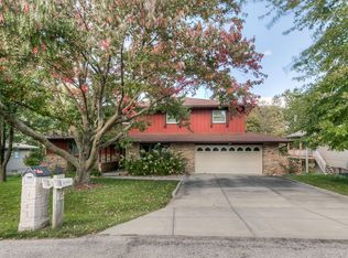 12 Ridge Dr W, Council Bluffs, IA 51503