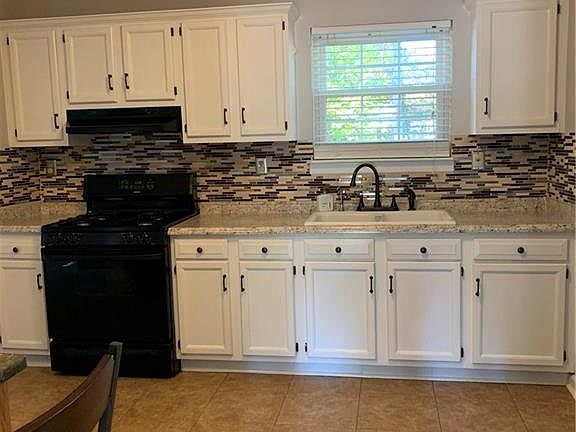 3rd image of 537 Little Margaret Ln