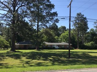 905 W Moring St, Swainsboro, GA 30401
