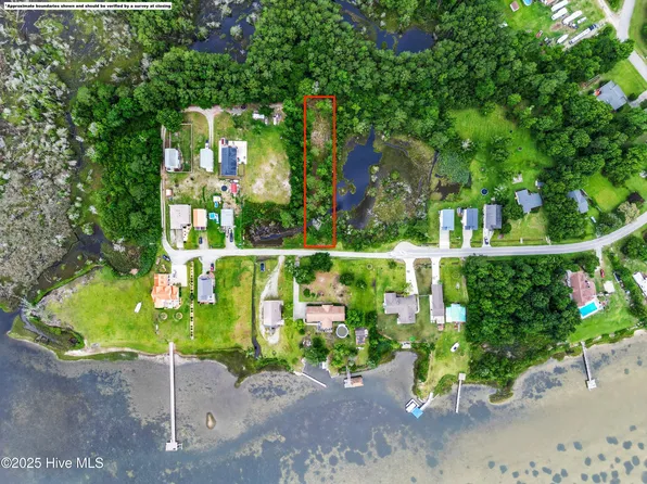 657 Canady Road, Sneads Ferry, NC 28460