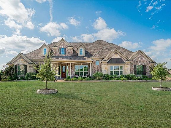 2nd image of 7400 Forest Bend Dr