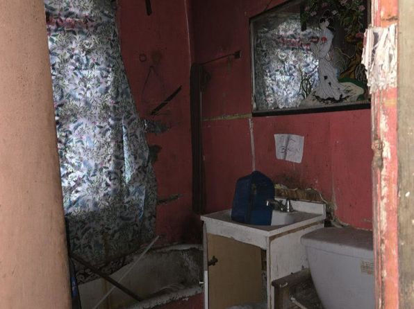 chicago-illinois-450109754 picture