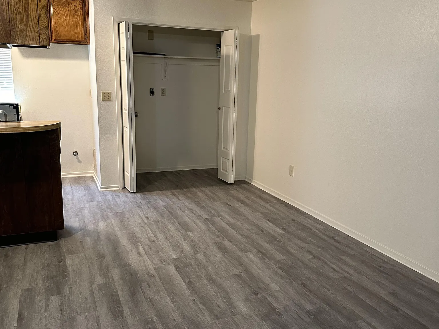 4809 Hahn Avenue Unit 37 - Unit 37 — Photo 3