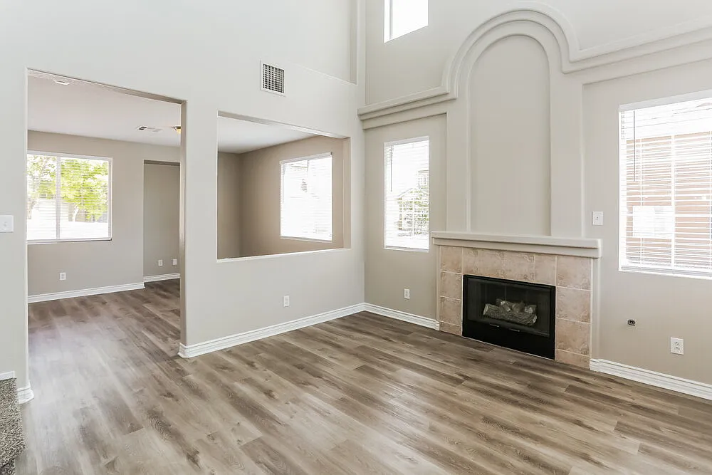 3 bed, 2.5 bath, 1908 sqft, $2,880 — Photo 4