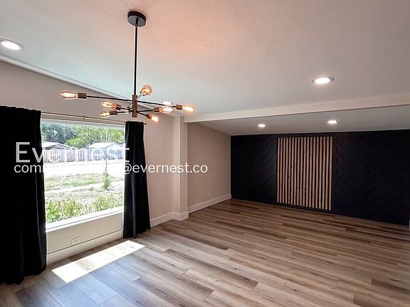 3rd image of 5908 S Manhattan Ave