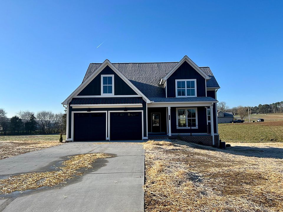 1st image of 108 Carolina Ln NE #32