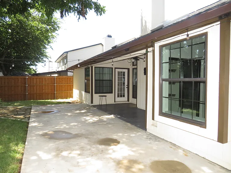 2308 Crestmeadow St — Photo 40
