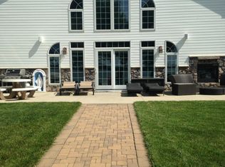 930 E Shore Dr, Lake View, IA 51450