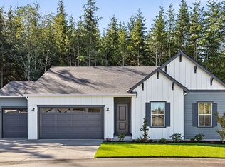 90 McCartney Peak Ln, Port Ludlow, WA 98365