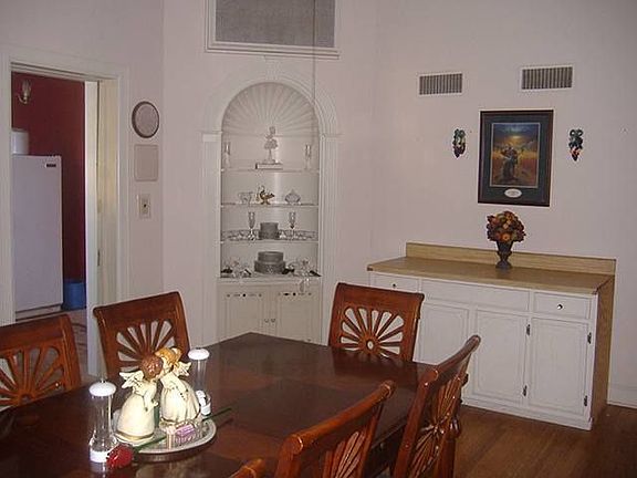 Formal dining room!