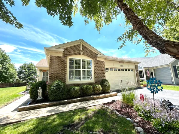 21105 Silver Moon Lake Way, Crest Hill, IL 60403