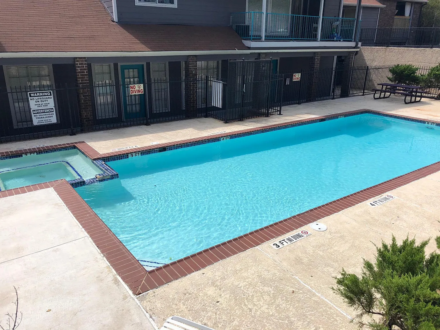 1 bed, 1.0 bath, 378 sqft, $775 — Photo 2