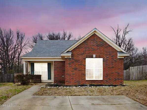 622 Amber Ln, Southaven, MS 38671