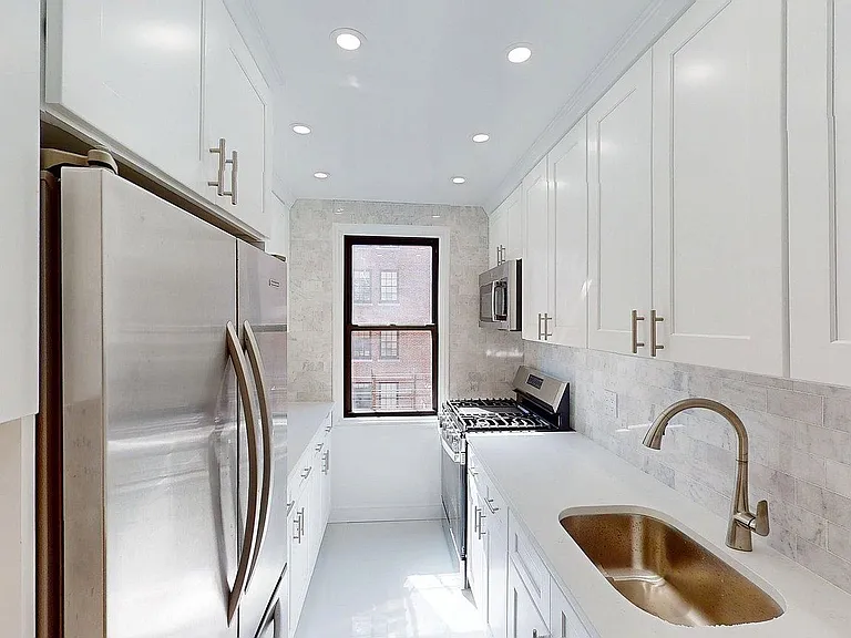 141 E 89th St #2F — Photo 6