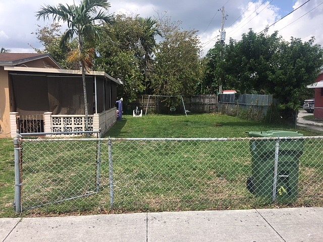 2nd image of 2600 W 10th Ave