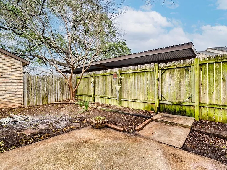 8305 Summer Side Dr #165 — Photo 17
