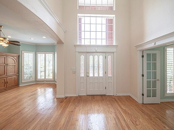 5th image of 5704 Hillcrest Pl