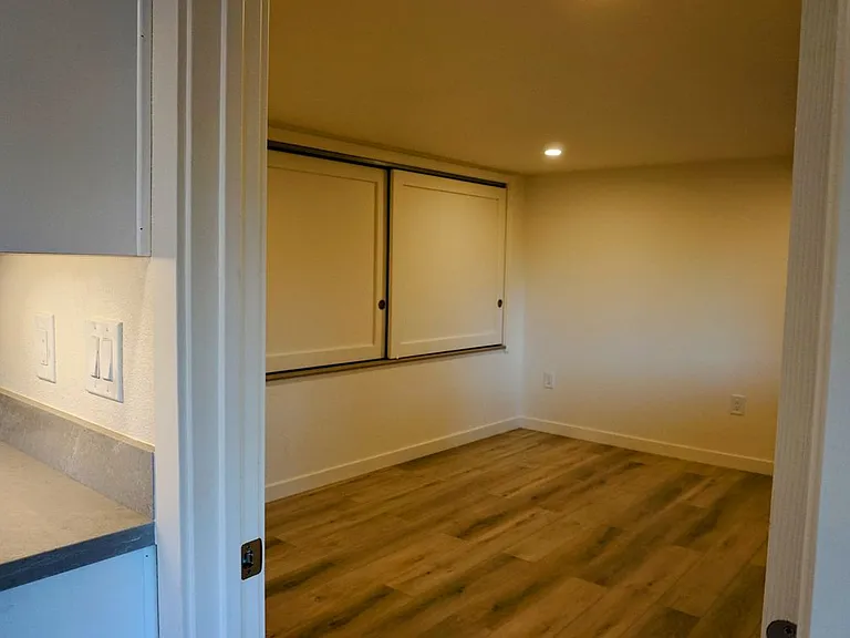 604 Los Olivos Rd #B — Photo 6