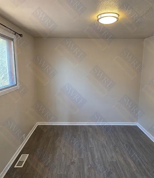 816 Walnut St — Photo 9