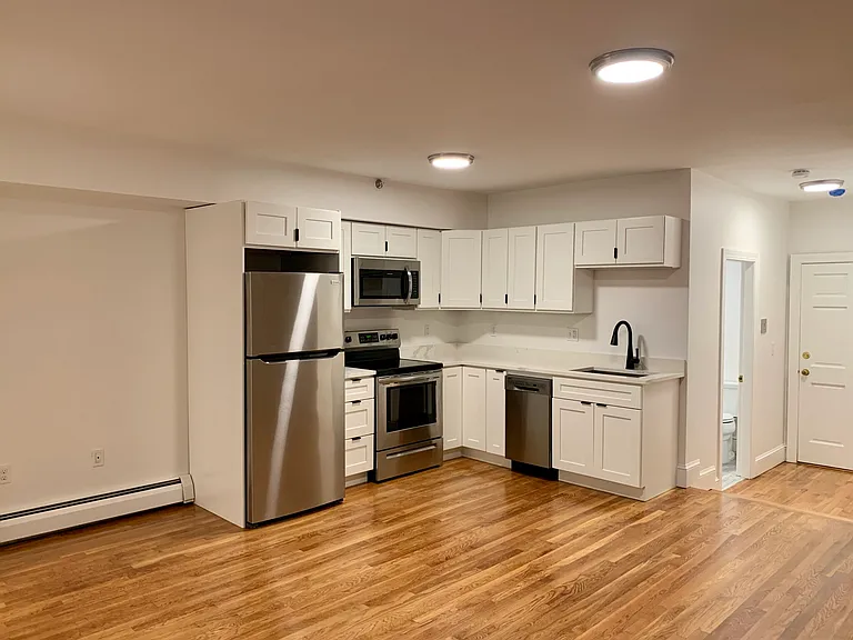 141 Beacon St #1 — Photo 1