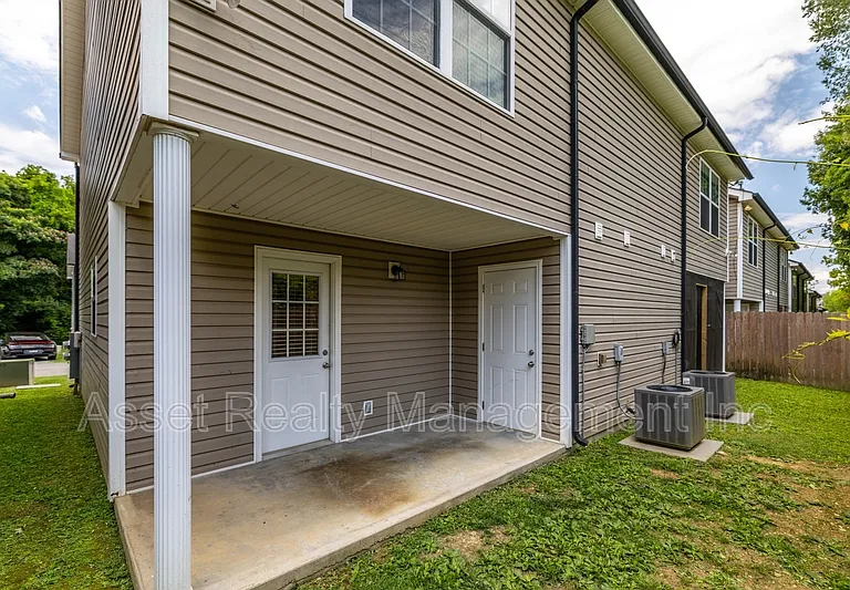 4730 Forest Landing Way — Photo 10
