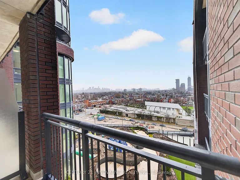 1185 Dupont St #602 — Photo 16